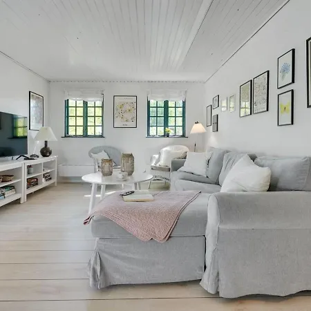 Enrathi - 600m From The Sea By Interhome *
